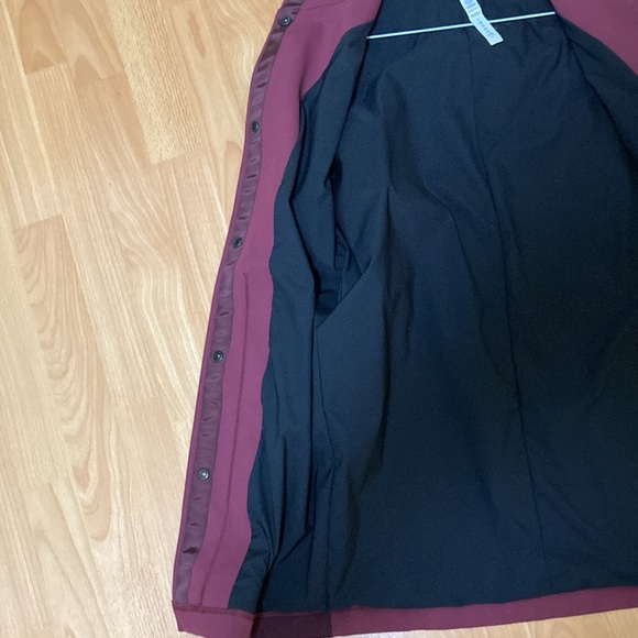 Lululemon jacket for women in sz S - Picture 5 of 5